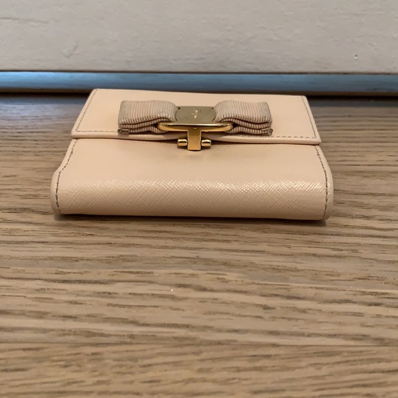 Salvatore Ferragamo Cream Wallet with Gold Buckle - Picture 6 of 15